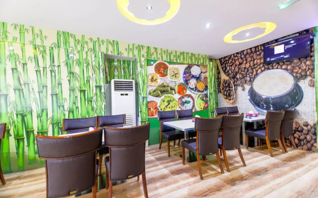Savoy Inn Hotel