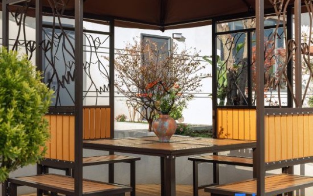 Namuzhuo · SongZanlin · Riverside Garden Retreat – Outside – Shangri-La