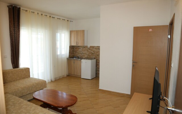 Inviting 1-bed Apartment in Ulcinj
