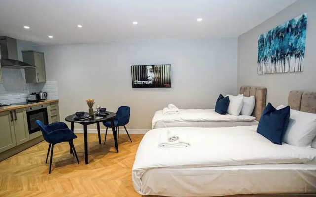 Wisteria F2 - single beds