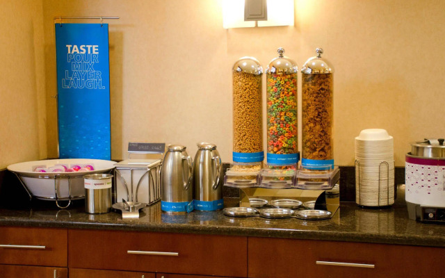 Hampton Inn and Suites College Station