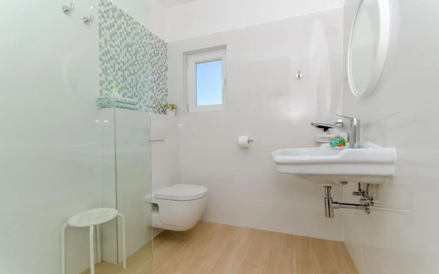 Bosiljka - by the sea - A1