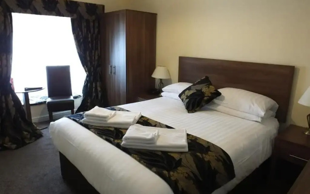 The Rusland Pool Hotel
