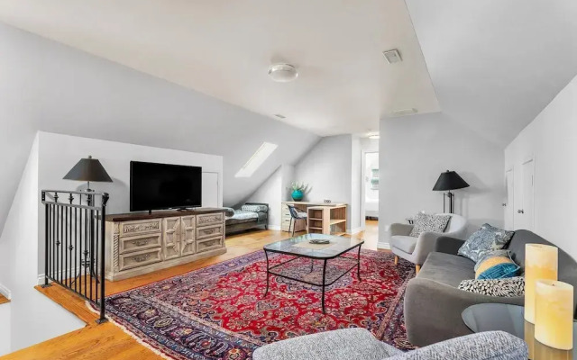 Private 2bdrm Unit With Ensuite Laundry - U5A