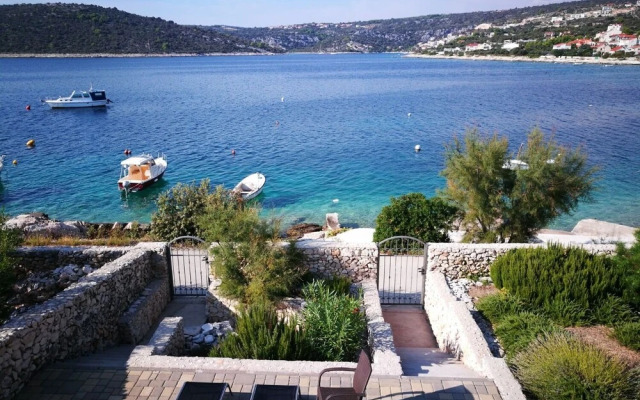 Tih - 20 m From sea - A1 Ruzmarin