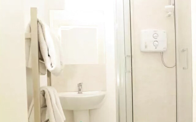 Charles St Serviced Accommodation
