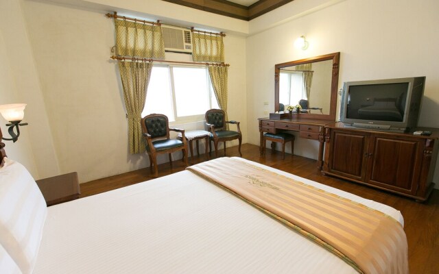 Jing Ai Hotel