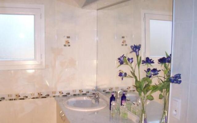 Domaine du Lac dHarrieta