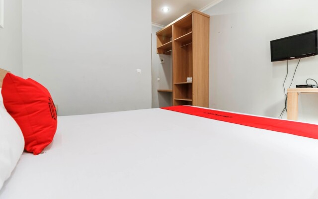RedDoorz @ Cipete 2