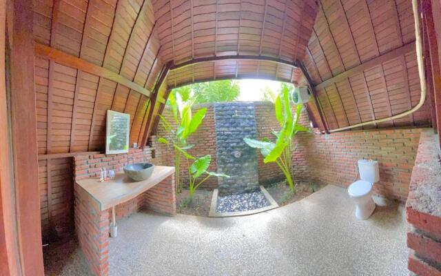 Orange Balangan Bungalow