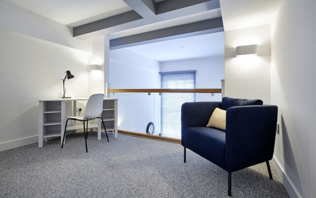 Burkhardt Hall by Viridian Apartments