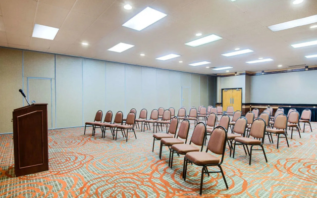 Ramada Plaza & Conference Center by Wyndham Gillette