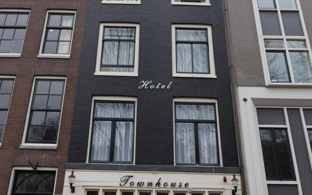 Townhouse Hotel