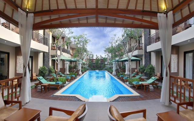 d'Penjor Seminyak Hotel