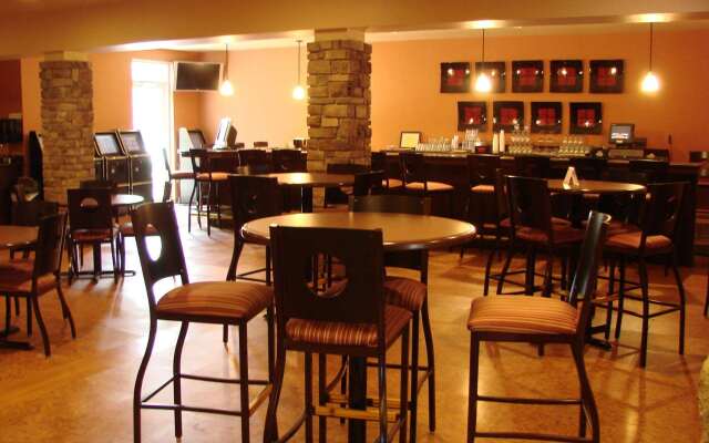 Best Western Crandon Inn & Suites