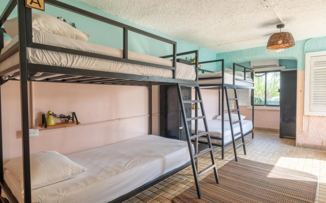 Отель Selina Cancun Laguna Hotel Zone