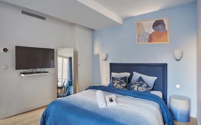 Grand Studio Porte Maillot/arc de Triomphe