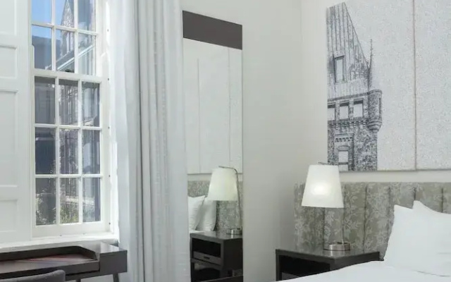 Hotel Henry Buffalo, Curio Collection By Hilton