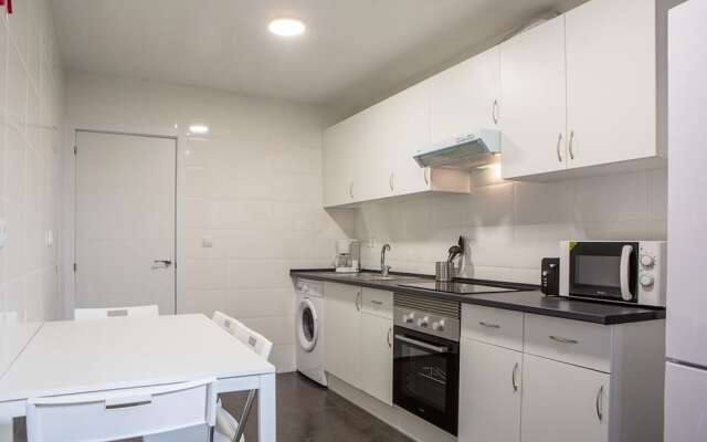 Lovely 3bed Next to Fuencarral, 2mins to Metro