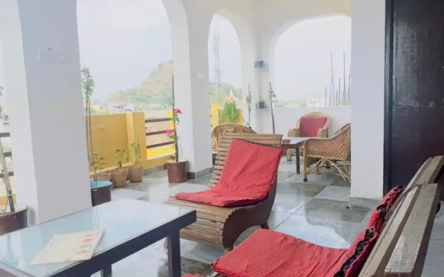 Suri Guest House