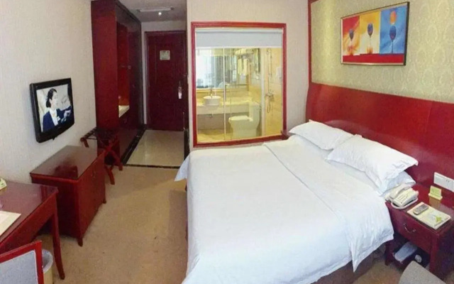 Vienna Hotel Ex Shenzhen Bao An Fanshen Metro Station