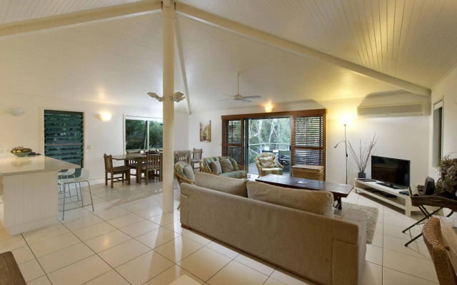 The Retreat Beach Houses