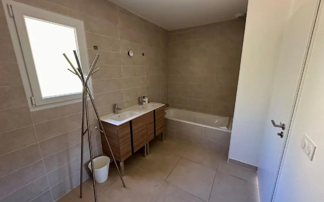 Villa L'esquirrol Vineyard Escape