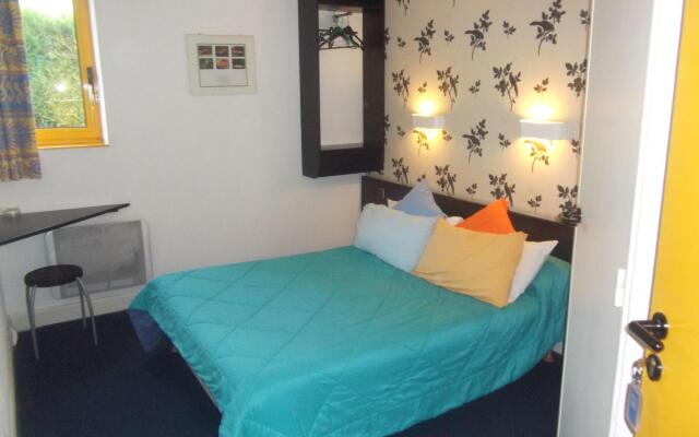 Rev'Hotel Coignières