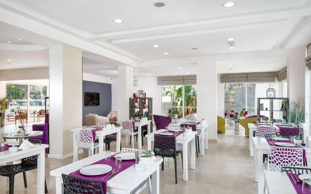 Ege Tulip Hotel