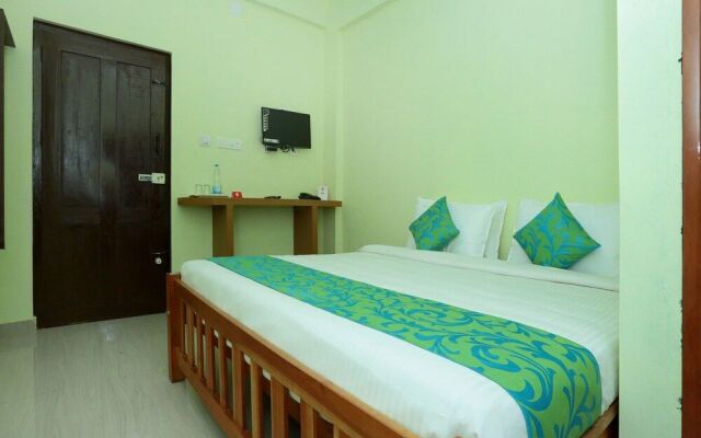OYO 10840 Hotel Periyar Towers