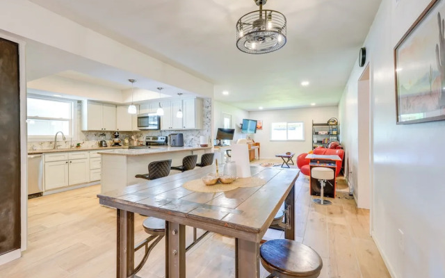 Fire Pit & Games: Family-friendly Retreat in Mesa!