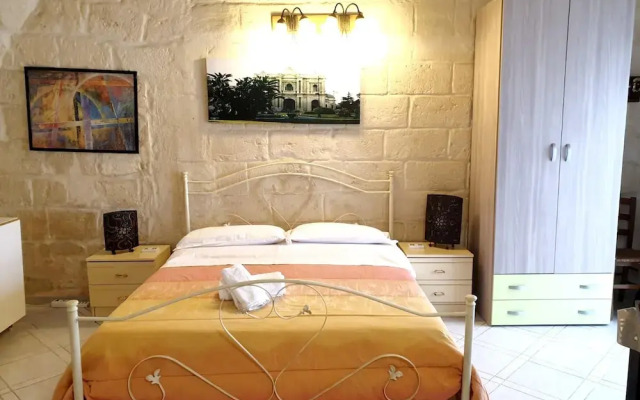 Studio In Trani 1 Km From The Beach