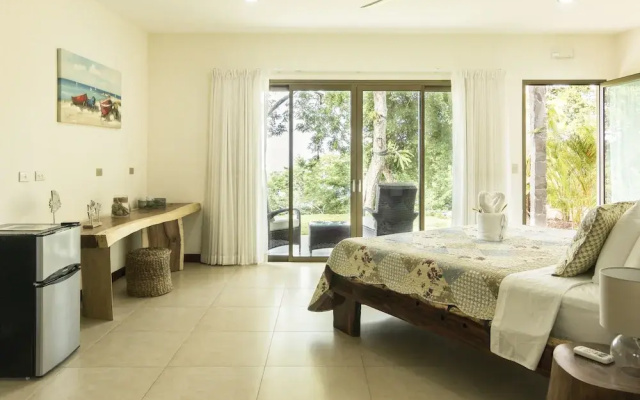 Cocobolo Beach Boutique Hotel