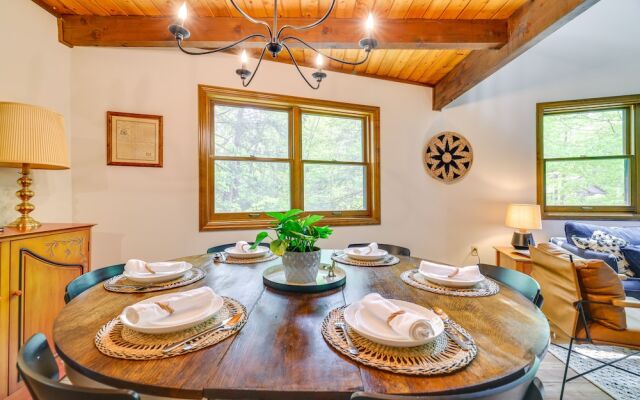 Traditional Blakeslee Chalet: Deck & Lake Access!