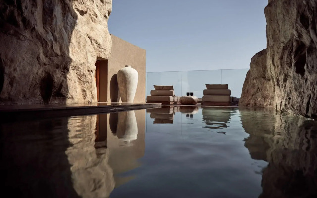 Acro Wellness Suites - Adults Only