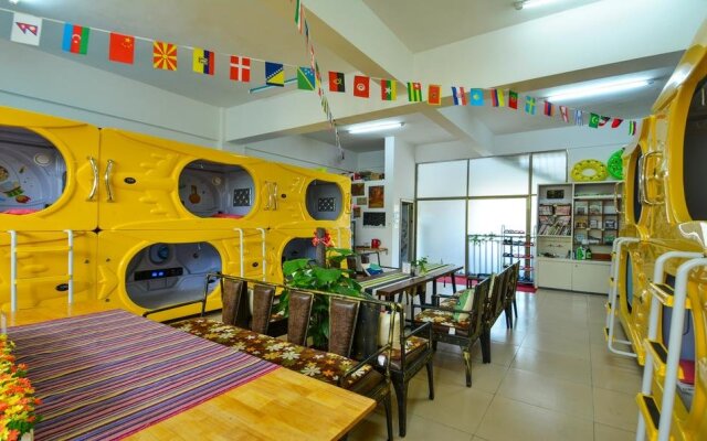 Beihai Youth International Capsule Hostel