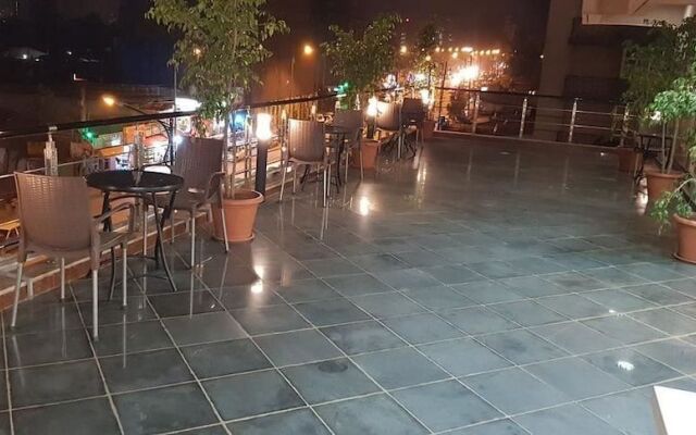 Mosy Hotel