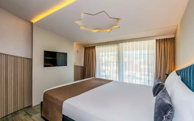 Felix Hotel