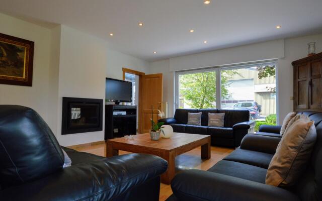 Spacious villa in Zingem with garden