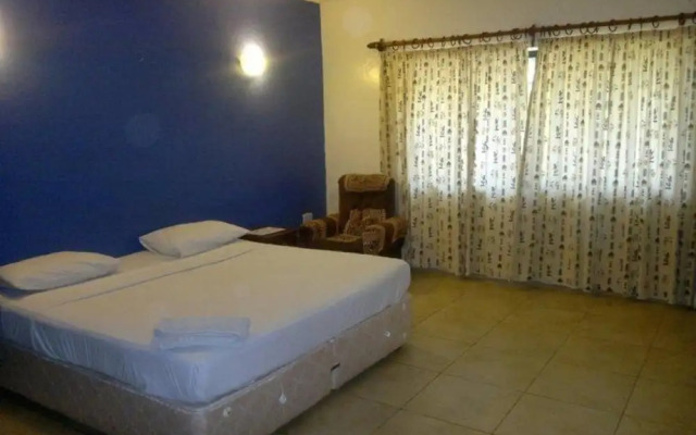 Glory Holiday Resort
