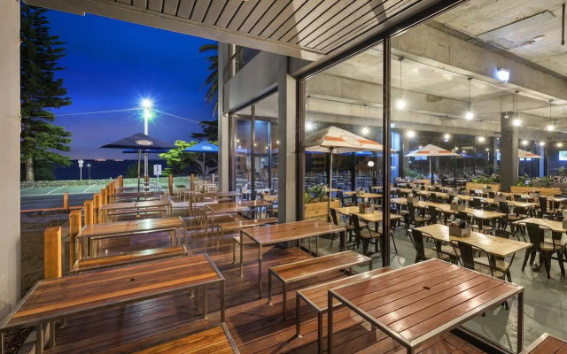 North Pier Hotel