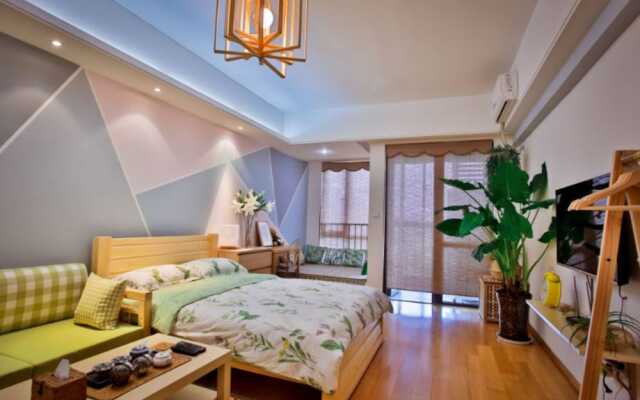 Royal Garden Apartment