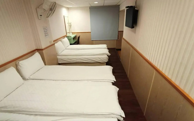Yinglun Hotel