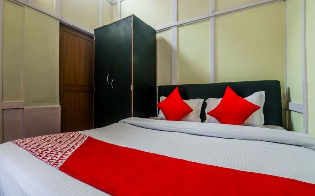 OYO 17225 Hideaway Heritage