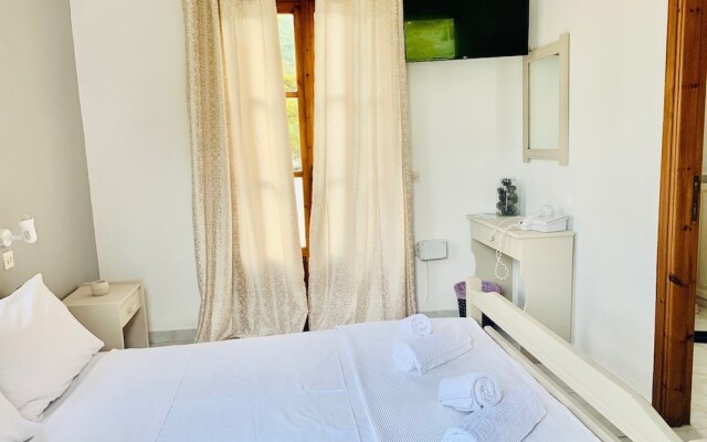 Skopelos Inn