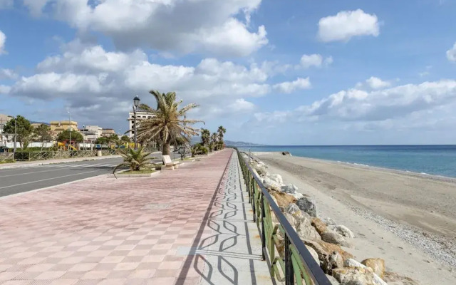 Simplistic Apartment in Siderno near Seabeach
