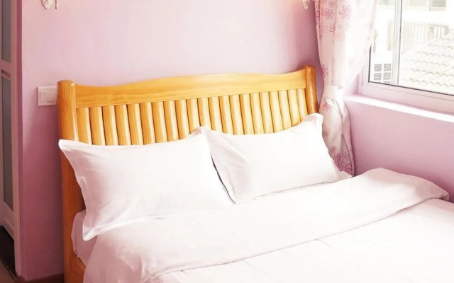 Lingyin Tangchao Hostel