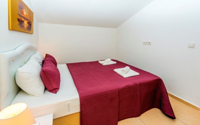Pinara Residence One Bedroom E4