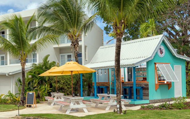 Sea Breeze Beach House by Ocean Hotels - All Inclusive