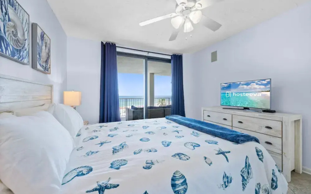 Pelican Pointe by Hosteeva